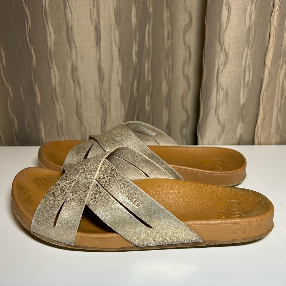 Reef Women's Sandals in Tan and Cream